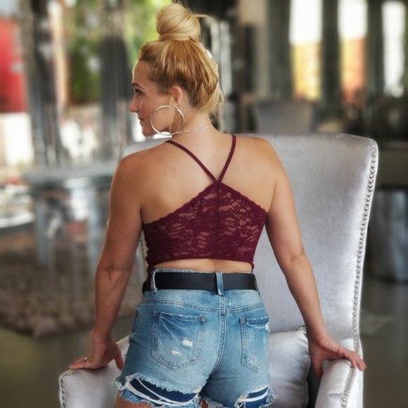 PLUM Lace Bodysuit - Picture 2 of 4